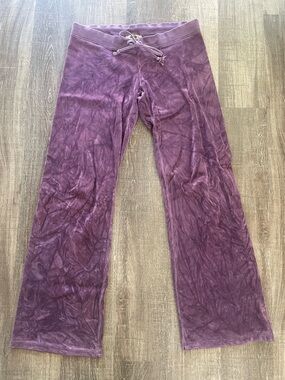 Juicy Couture Wide Leg Velour Pants. Size Medium. Purple. Y2K. Made in USA